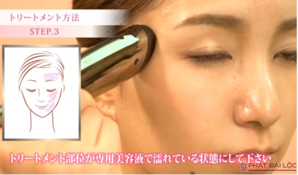 Massage vùng thái dương theo hình minh họa