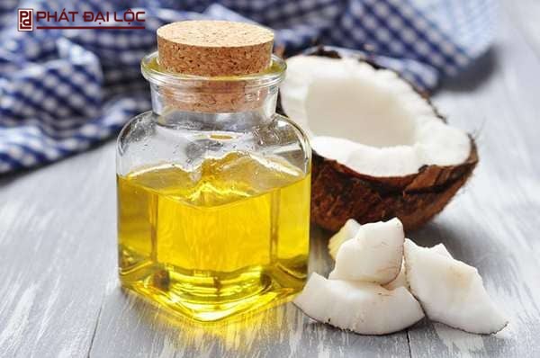 Có nhiều công thức trị mụn khác nhau từ dầu dừa