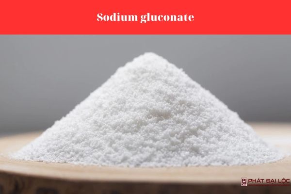 Sodium gluconate là dạng tinh thể rắn màu trắng